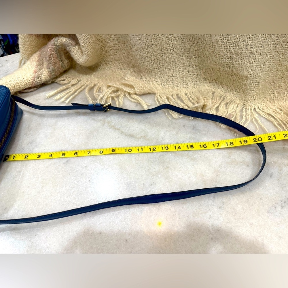 Louis Vuitton EPI Tocadaro Crossbody with matching Elise Wallet - Picture 16 of 16